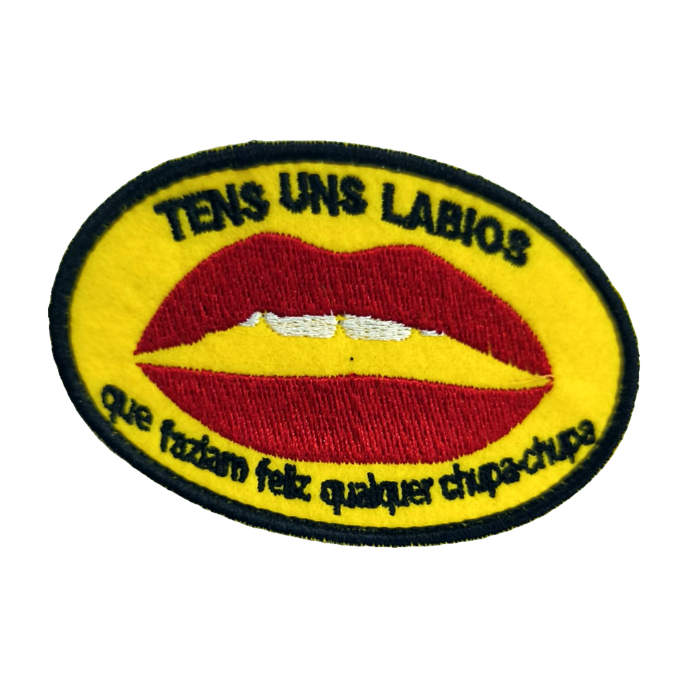 Emblema bordado Tens uns lábios que fazem feliz qualquer chupa-chupa